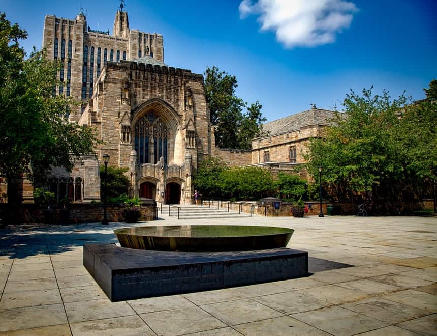 Yale Üniversitesi Hukuk Fakültesi
